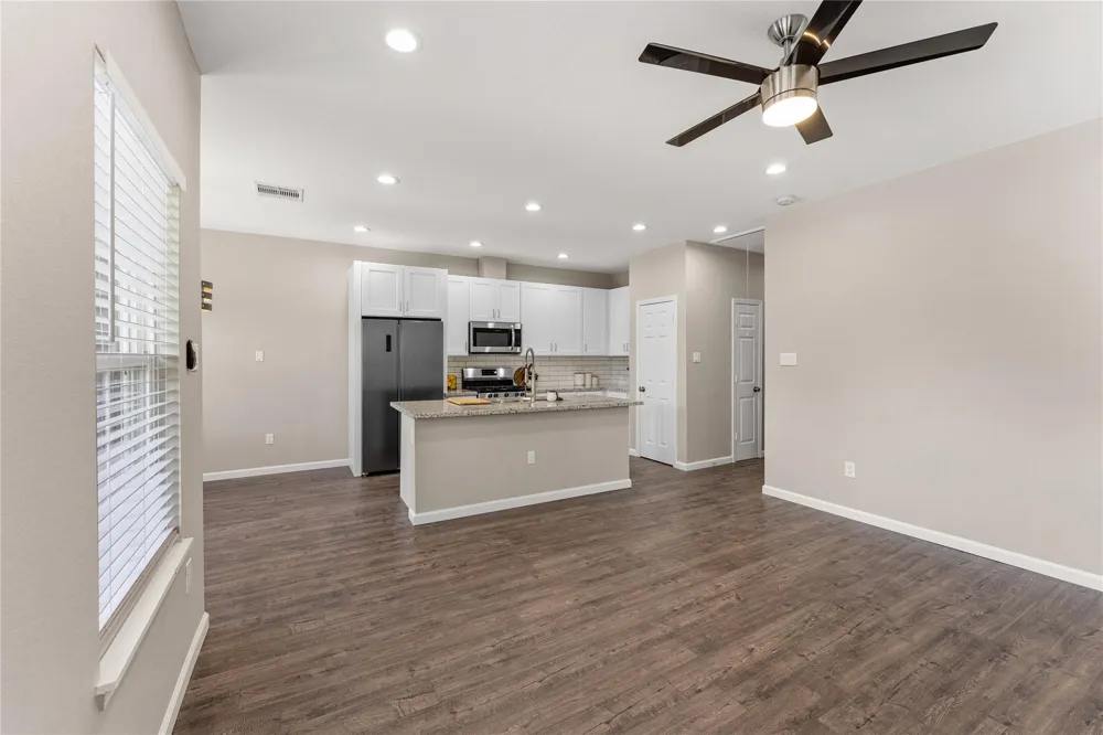 5307 Groveton Street #B Houston, TX 77033