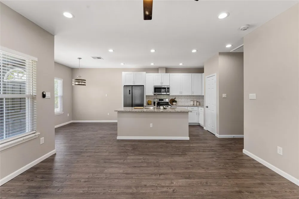 5307 Groveton Street #B Houston, TX 77033