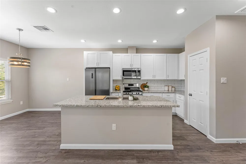5307 Groveton Street #B Houston, TX 77033