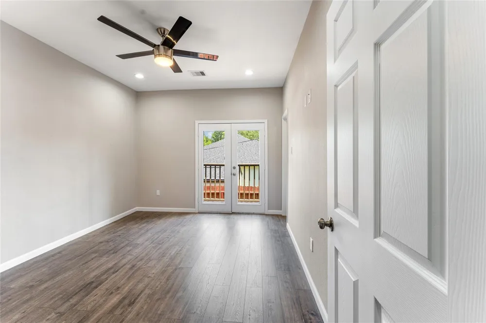 5307 Groveton Street #B Houston, TX 77033