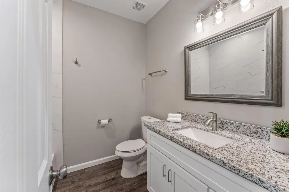 5307 Groveton Street #B Houston, TX 77033
