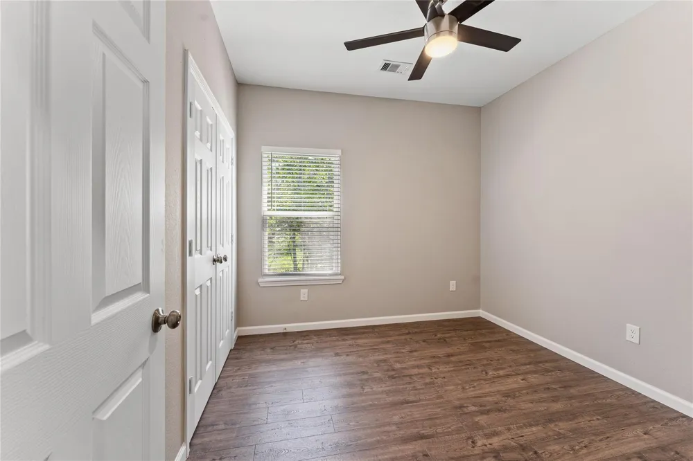 5307 Groveton Street #B Houston, TX 77033