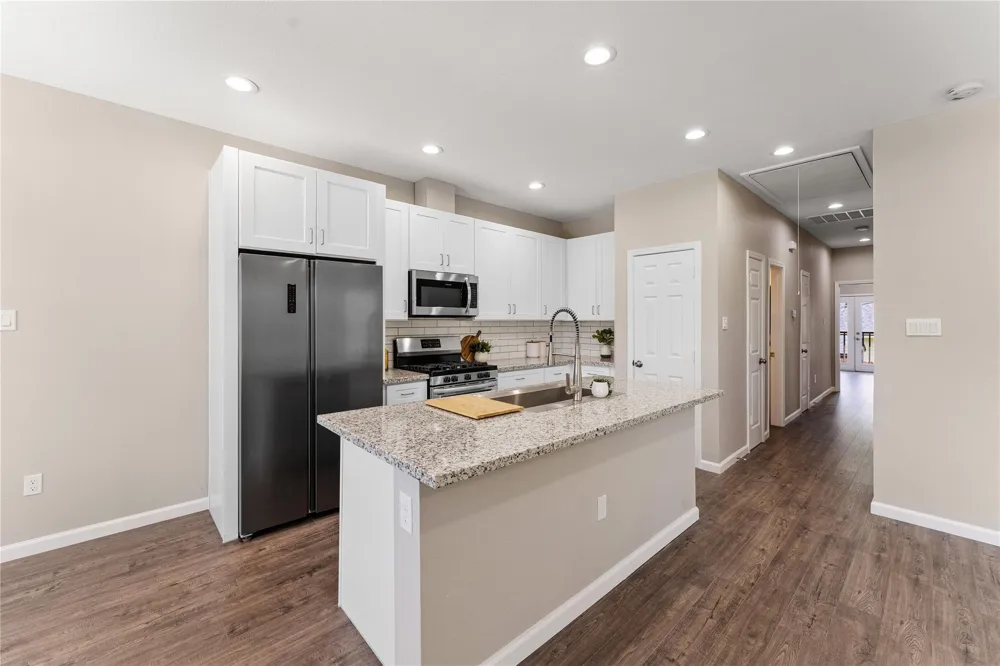 5307 Groveton Street #B Houston, TX 77033