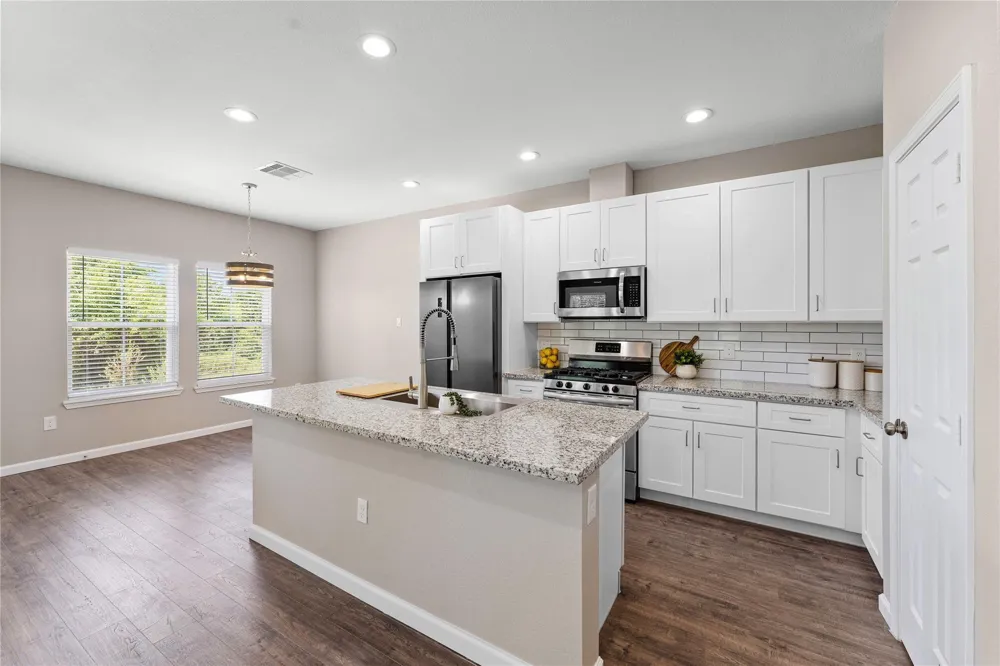 5307 Groveton Street #B Houston, TX 77033