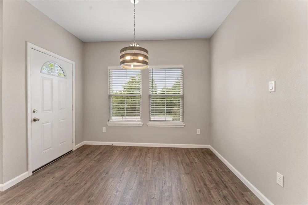 5307 Groveton Street #B Houston, TX 77033