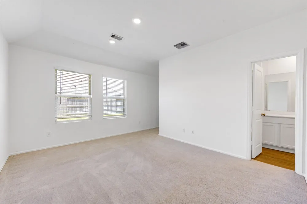 19450 Rosali Meadow Drive New Caney, TX 77357