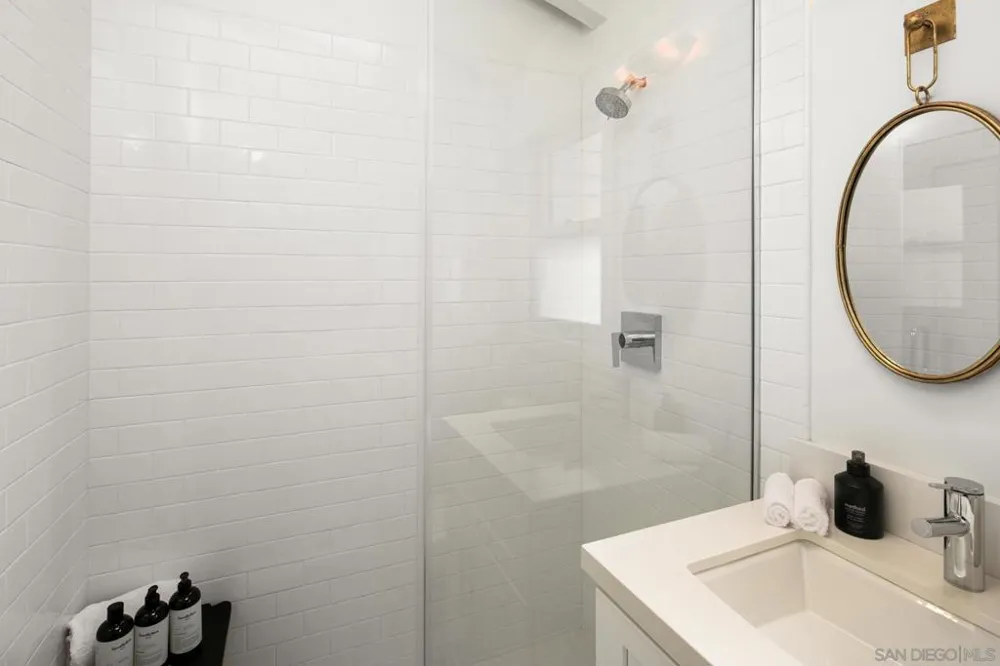 364 Pacific Ave Solana Beach, CA 92075