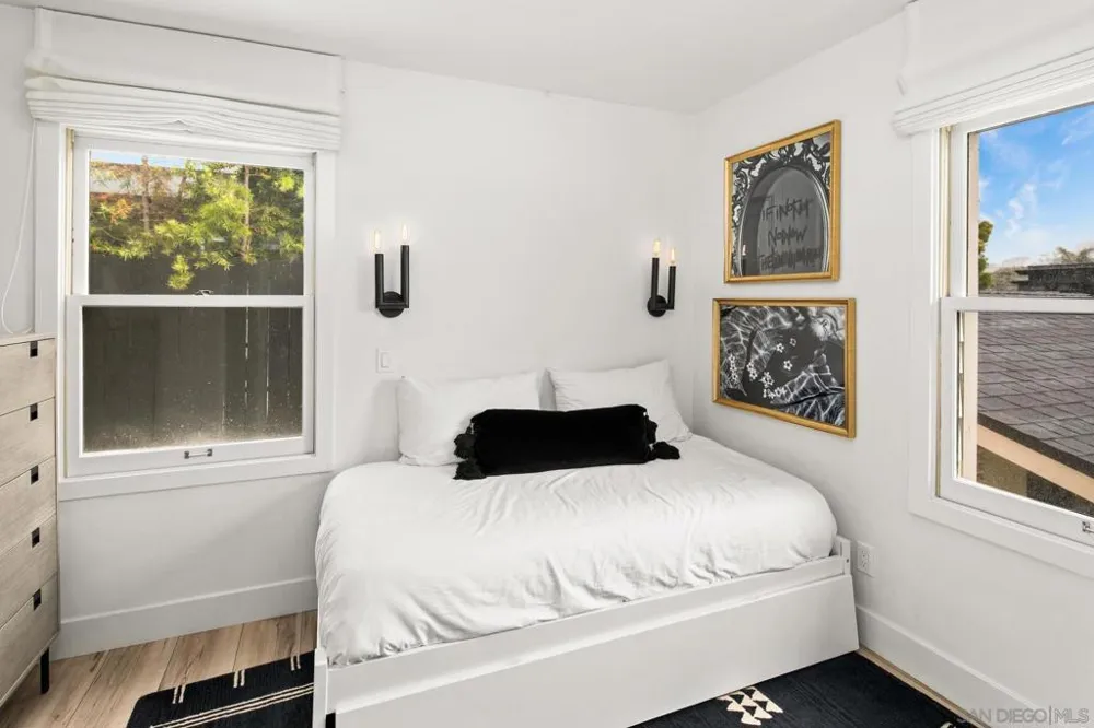 364 Pacific Ave Solana Beach, CA 92075