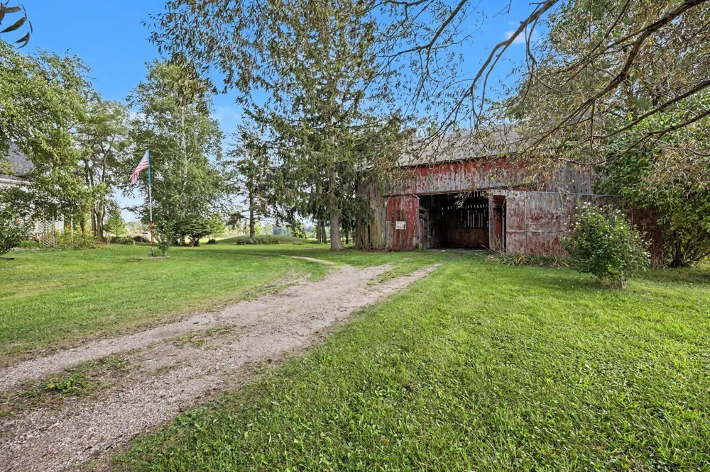 1500 Hull Street NE Sparta, MI 49345