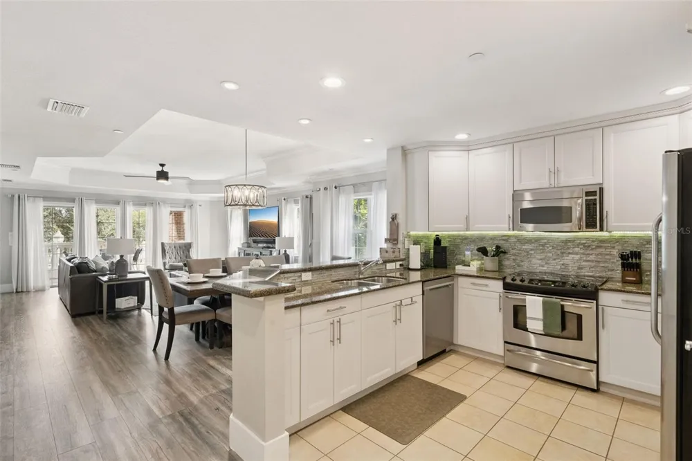 7651 WHISPER WAY #204 Reunion, FL 34747