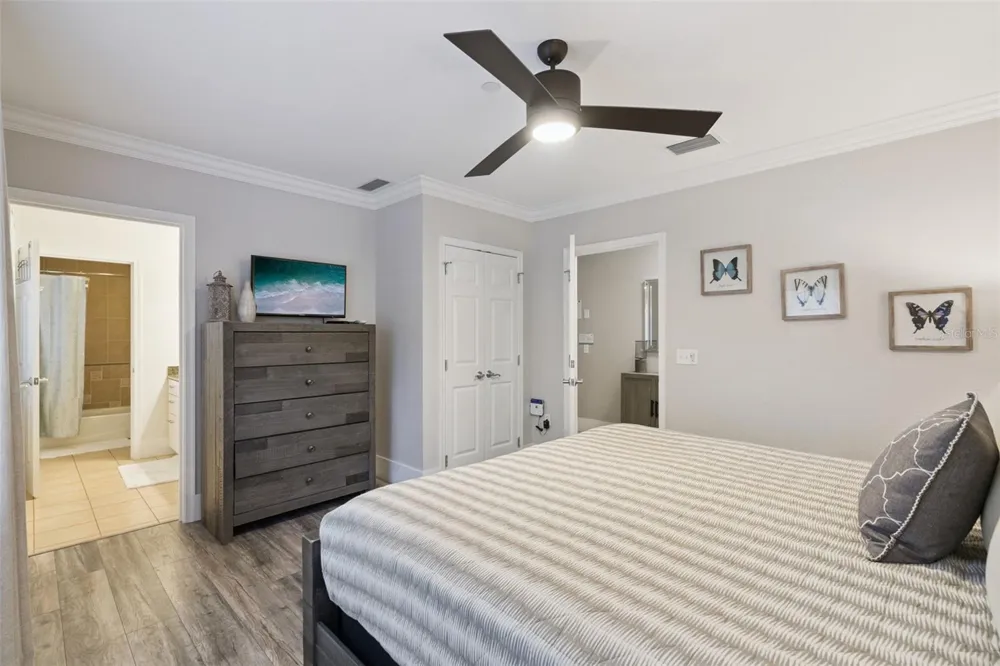 7651 WHISPER WAY #204 Reunion, FL 34747