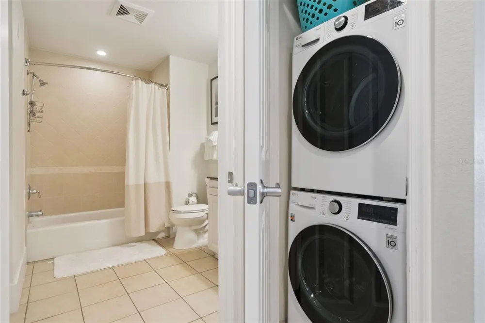 7651 WHISPER WAY #204 Reunion, FL 34747
