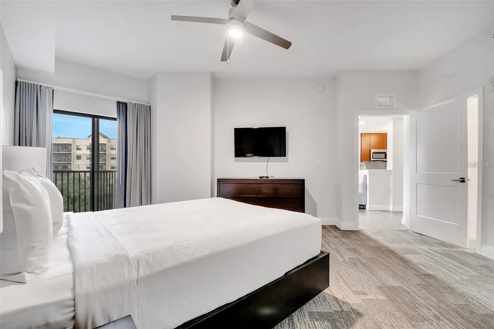 14501 GROVE RESORT AVENUE #2221 Winter Garden, FL 34787