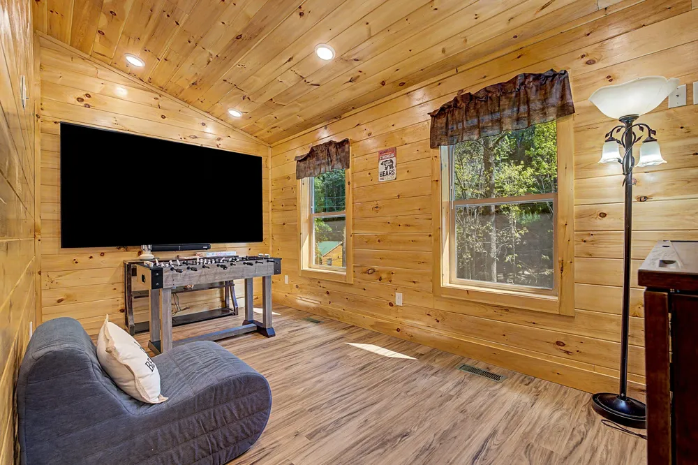 1423 School House Gap Rd Sevierville, TN 37876