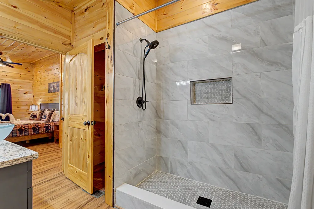1423 School House Gap Rd Sevierville, TN 37876