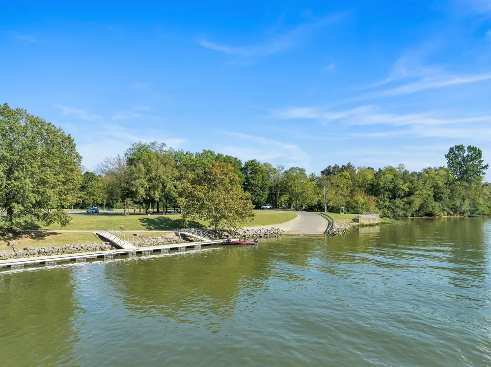 1809 Hwy 12 S #5 Ashland City, TN 37015