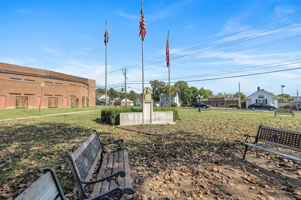 1809 Hwy 12 S #5 Ashland City, TN 37015