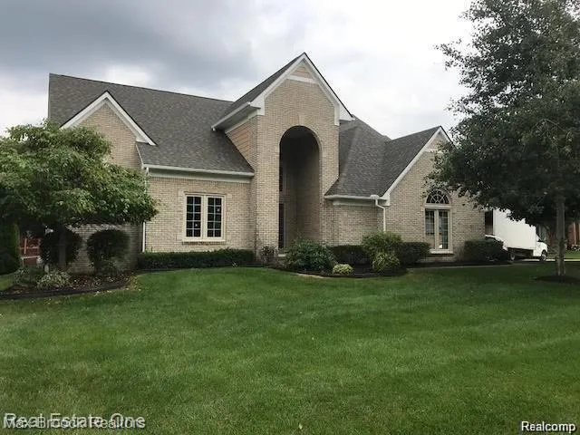 37899 McKenzie Court Farmington Hills City, MI 48331