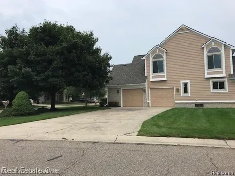 37899 McKenzie Court
