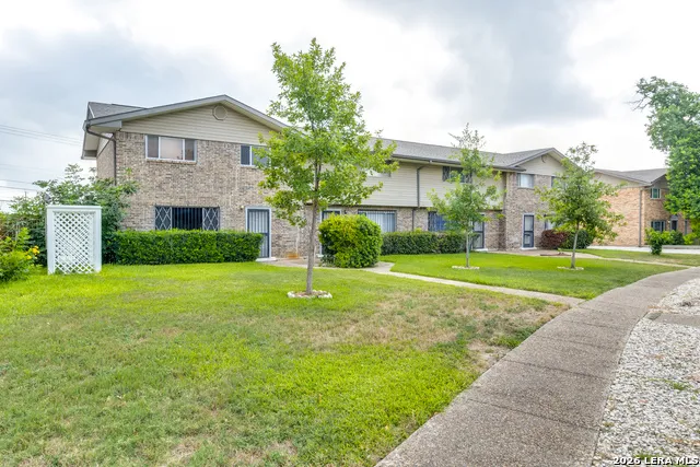 113 E SILVER SANDS DR San Antonio, TX 78216