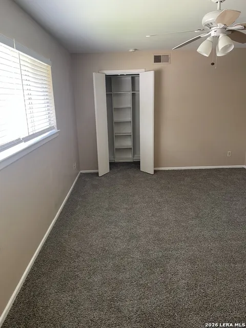 113 E SILVER SANDS DR San Antonio, TX 78216