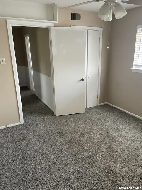 113 E SILVER SANDS DR San Antonio, TX 78216