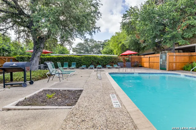 113 E SILVER SANDS DR San Antonio, TX 78216