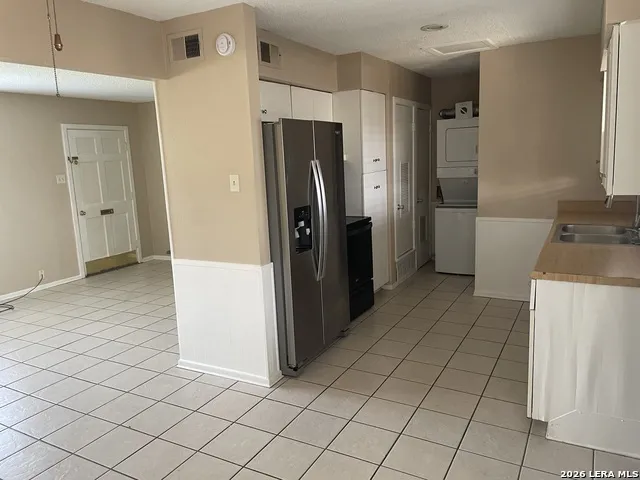 113 E SILVER SANDS DR San Antonio, TX 78216