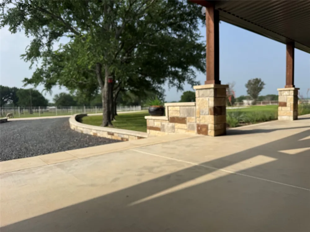 24183 S US 281 Hico, TX 76457
