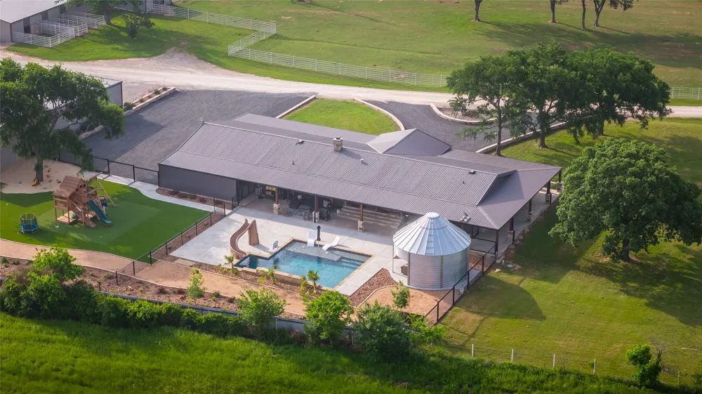 24183 S US 281 Hico, TX 76457