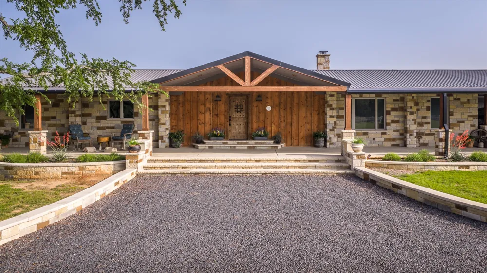 24183 S US 281 Hico, TX 76457