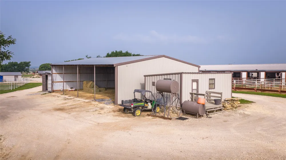 24183 S US 281 Hico, TX 76457