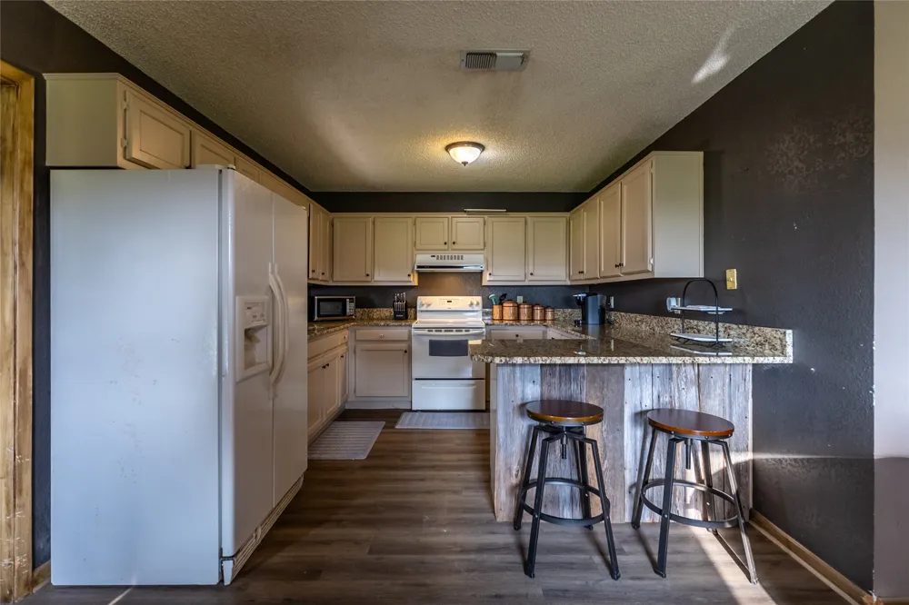 24183 S US 281 Hico, TX 76457