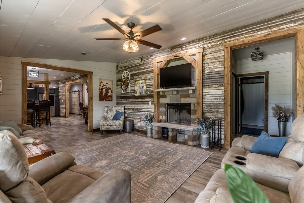 24183 S US 281 Hico, TX 76457