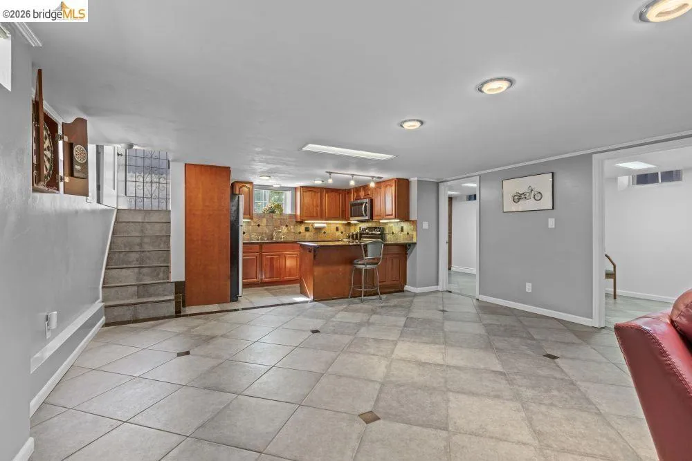 2214 U ST Sacramento, CA 95818