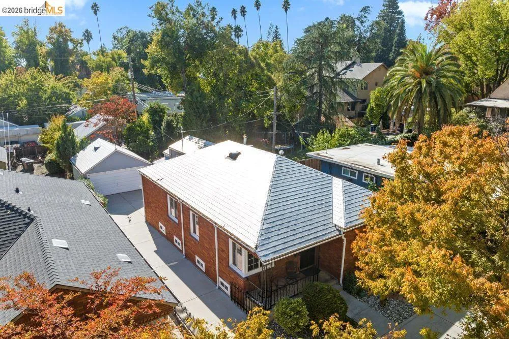 2214 U ST Sacramento, CA 95818