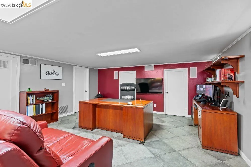 2214 U ST Sacramento, CA 95818