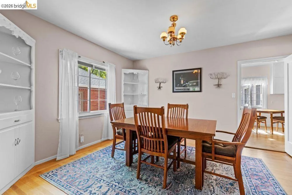 2214 U ST Sacramento, CA 95818