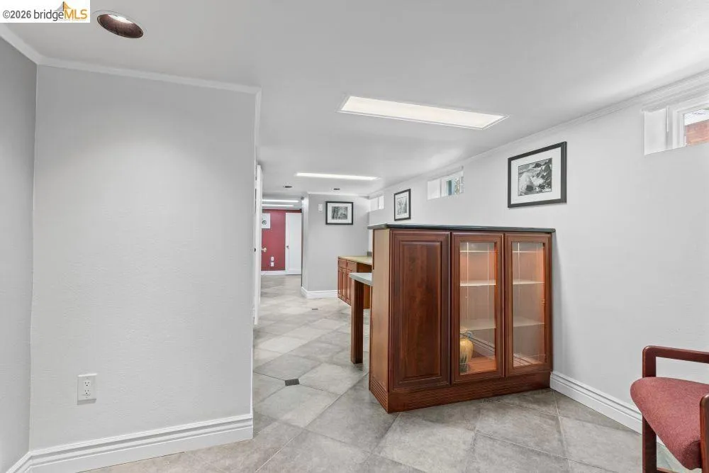 2214 U ST Sacramento, CA 95818
