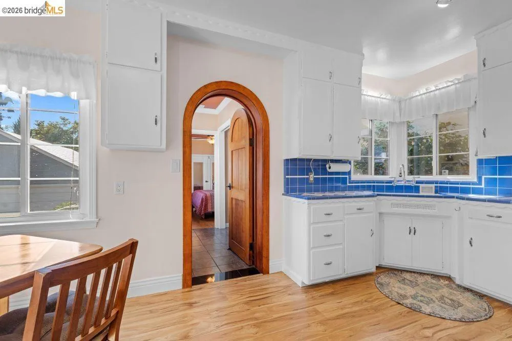 2214 U ST Sacramento, CA 95818