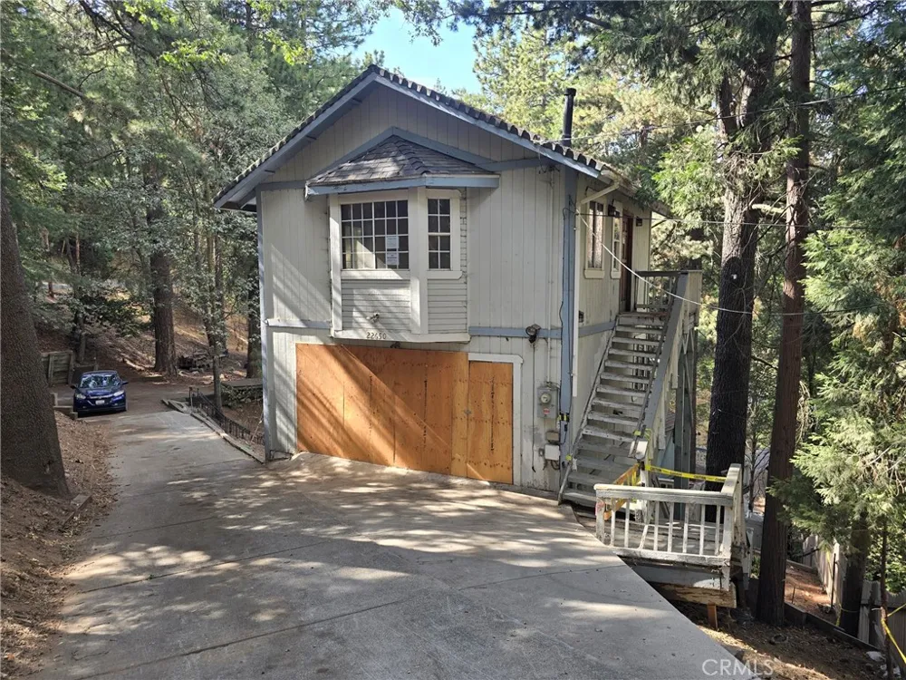 22650 Crest Forest Crestline, CA 92325