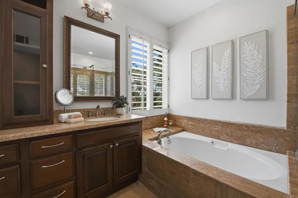 7215 Willet Circle Carlsbad, CA 92011