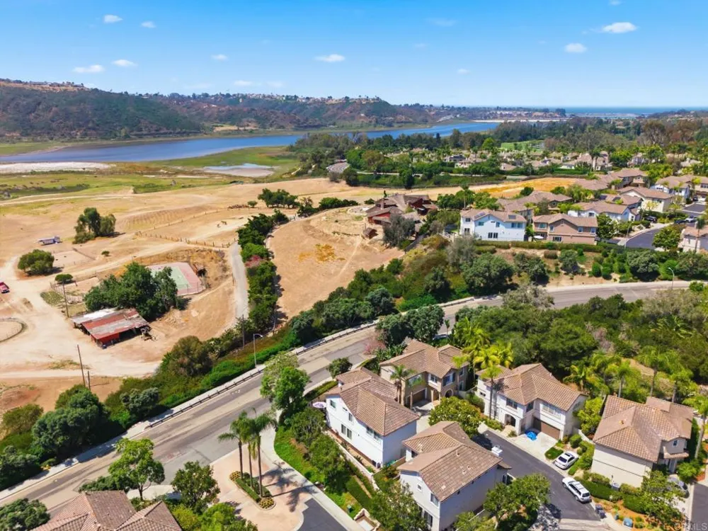 7215 Willet Circle Carlsbad, CA 92011