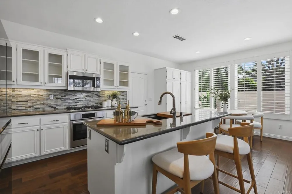 7215 Willet Circle Carlsbad, CA 92011