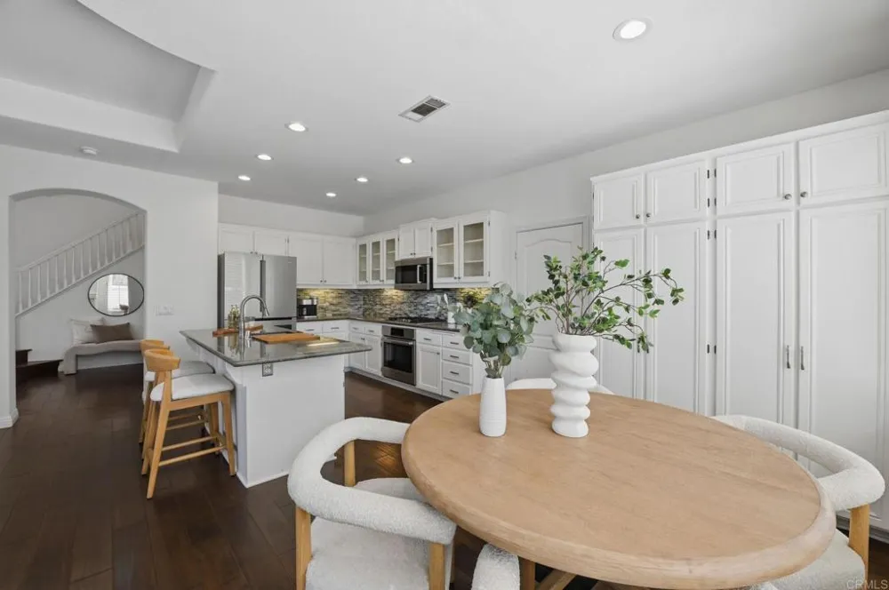 7215 Willet Circle Carlsbad, CA 92011