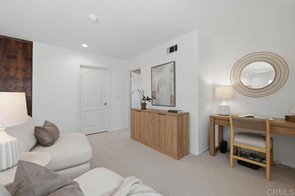 7215 Willet Circle Carlsbad, CA 92011