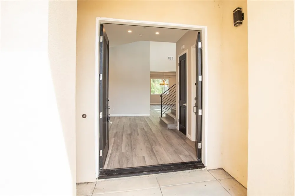 1751 Duncan Corona, CA 92881