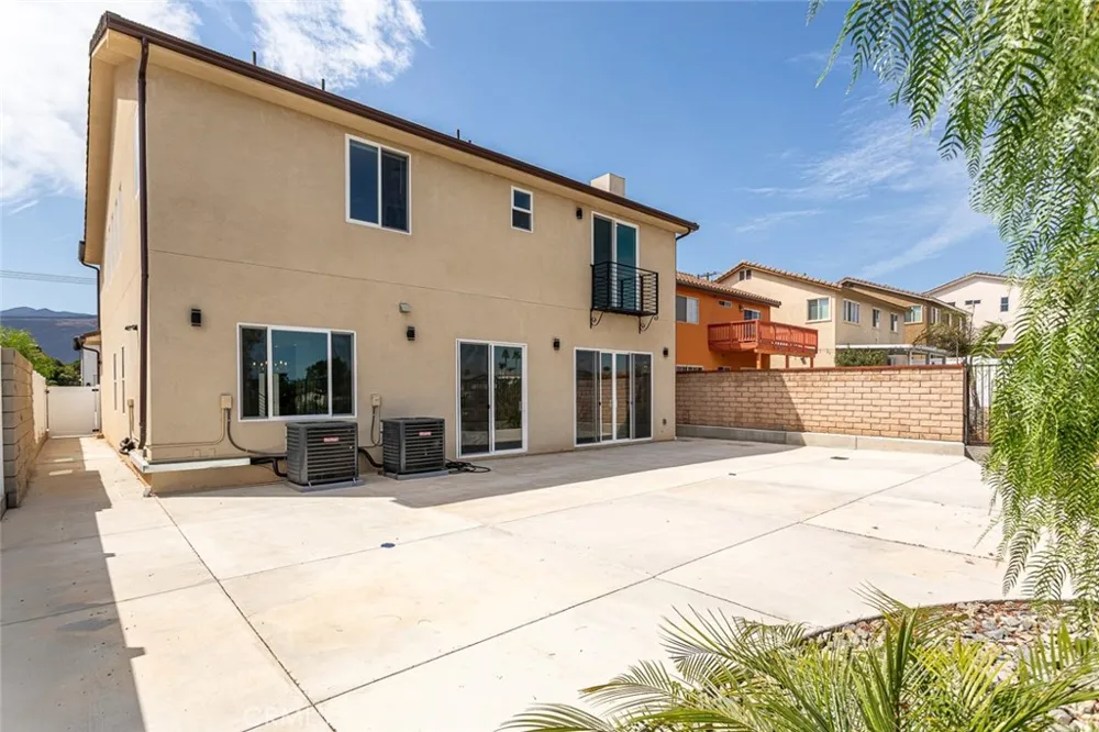 1751 Duncan Corona, CA 92881