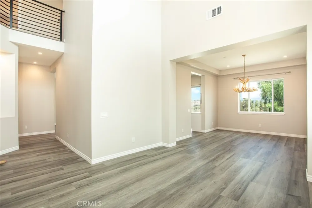 1751 Duncan Corona, CA 92881