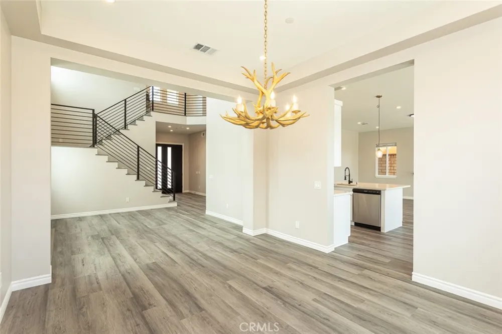 1751 Duncan Corona, CA 92881